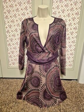NWT Purple Sheer Printed 3/4 Sleeve V-Neck Tunic Top Size L
